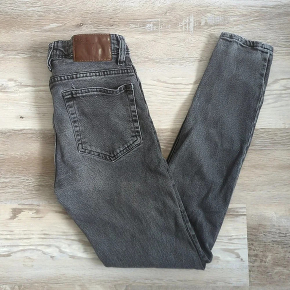 Zara Skinny Jeans - Picture 2 of 5